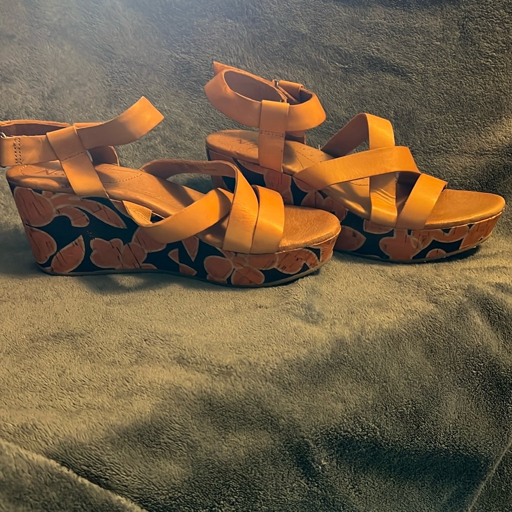 Naya sandals